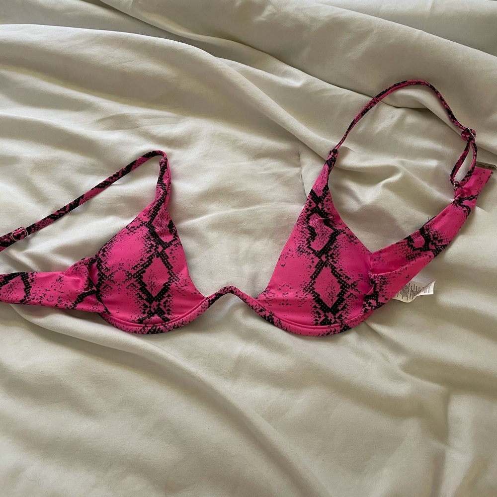 Underwire bikini top
